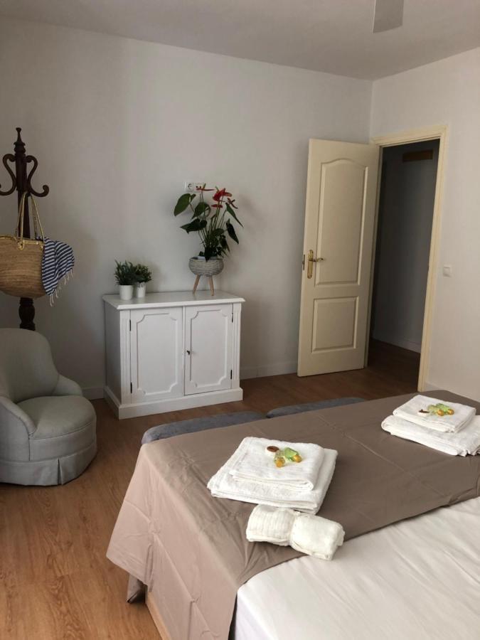 Malaga Playa Centro Ideal Familia Y Amigos Ngoại thất bức ảnh